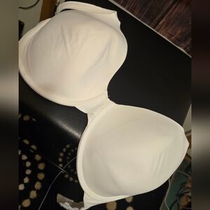 Ambrielle smooth T-Shirt Bra in Cream - Women's Intimates